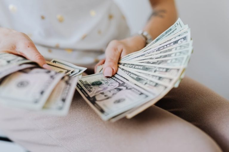 Как заказать карту для анонимных транзакций на PayPal