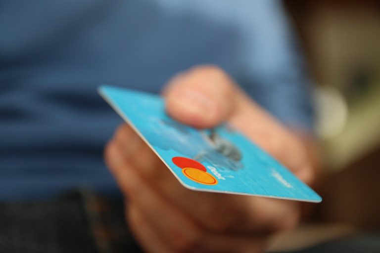 Карты для анонимных покупок на eBay